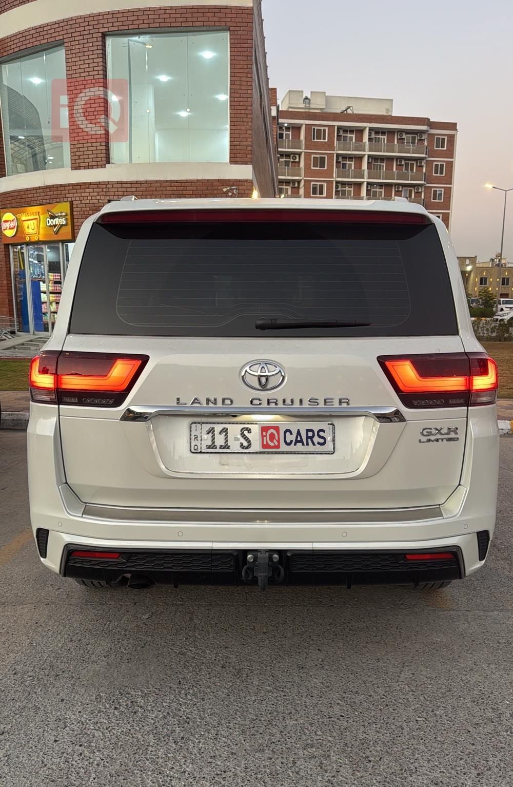 تويوتا لاندكروزر